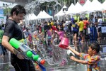 Власти Пхукета разрешили жителям «водные битвы» на улицах во время Сонгкрана